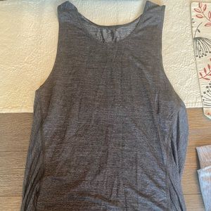 Lulu tank like new